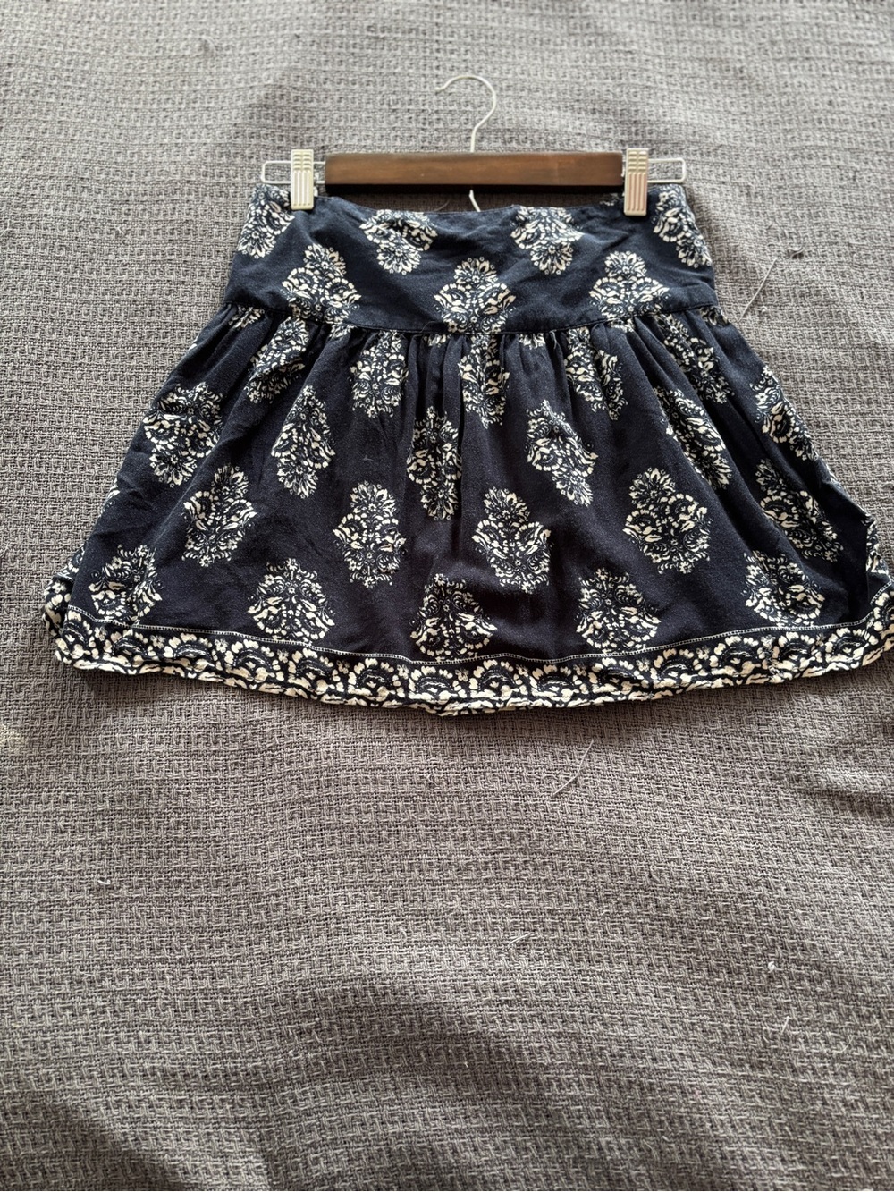 Hollister Y2K Navy Boho Skater Skirt Damask Floral Print Smocked Gathered Waist